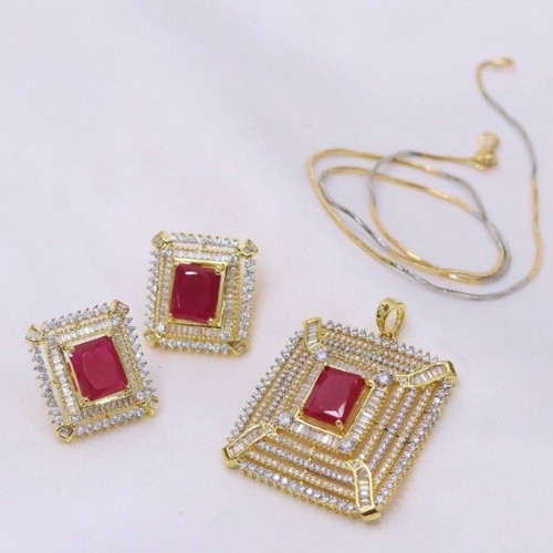 Royal Frame Drop Pendant Set