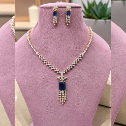 Noor Drop Charm Pendant Set